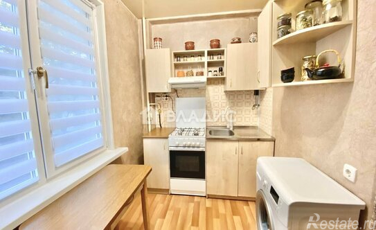 Продажа 2-комн квартиры на вторичном рынке Большевиков пр-кт,  д. 67 к2