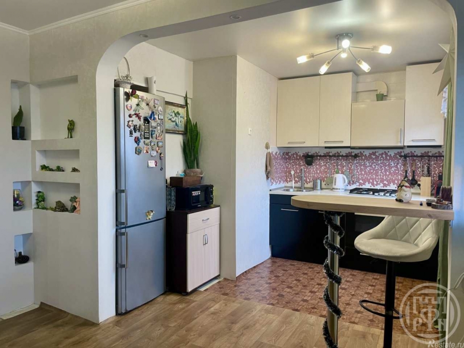 Продажа 3-комн квартиры на вторичном рынке Песочный пос., Белоостровское шос.,  д. 1