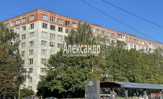 Продажа 3-комн квартиры на вторичном рынке Луначарского пр-кт,  д. 76