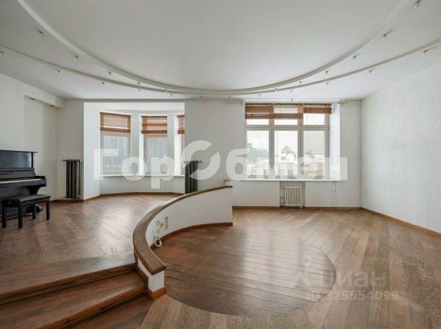 Продажа 4-комн квартиры на вторичном рынке Калашный переулок, 4/1С1