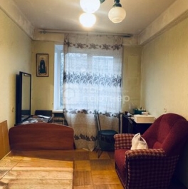 Продажа 4-комн квартиры на вторичном рынке пр-кт Сизова,  д. 30,  к. 3