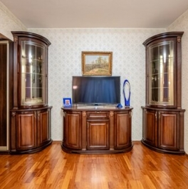 Продажа 2-комн квартиры на вторичном рынке Будапештская улица,  д. 66 к1