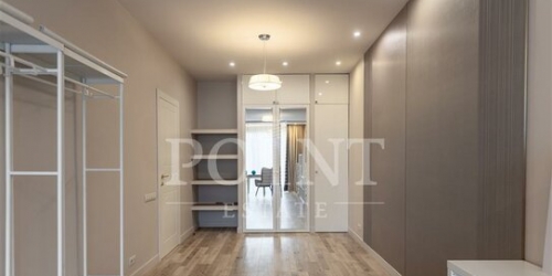 3-комн квартира ул Нежинская,  д. 1,  к. 2