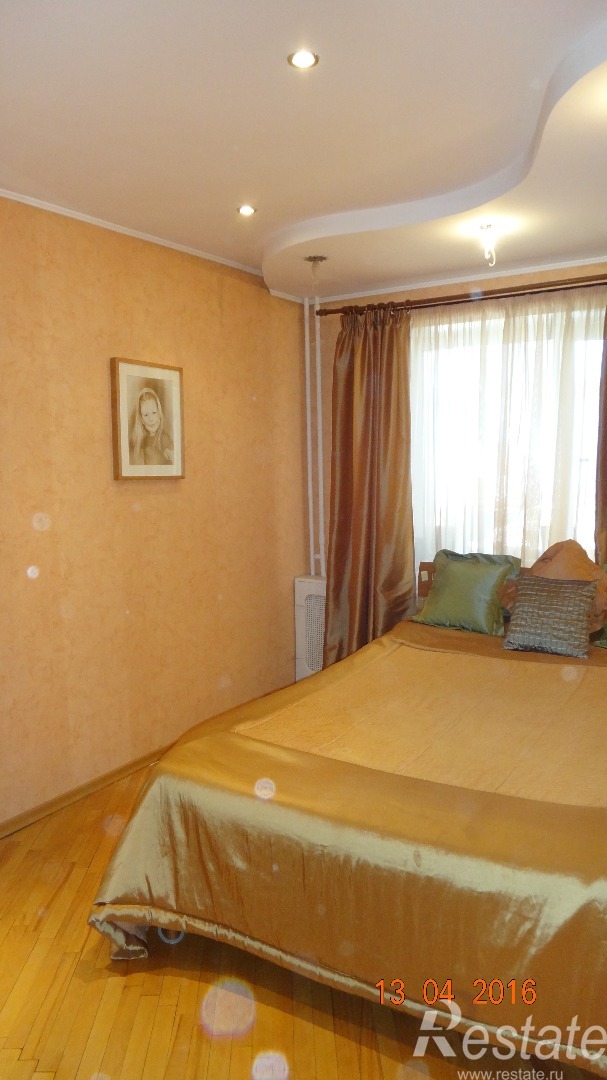 Продажа 3-комн квартиры на вторичном рынке Гатчина пр. 25 Октября,  д. 50