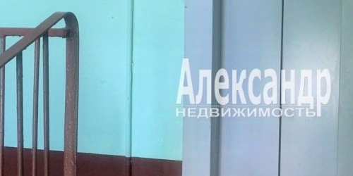 3-комн квартира улица Стойкости, 18К2