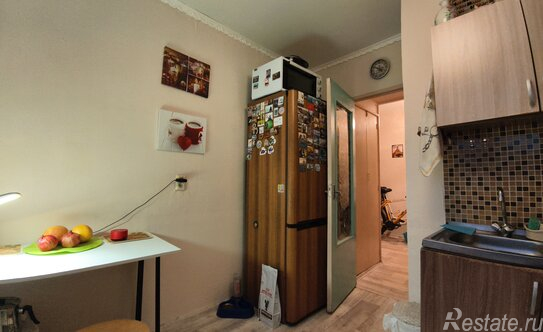 Продажа 2-комн квартиры на вторичном рынке улица Композиторов,  д. 5 к1