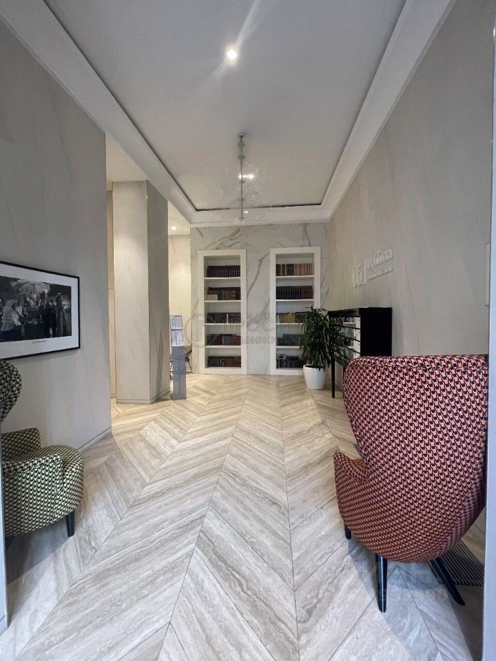 Продажа 2-комн квартиры на вторичном рынке Верхняя улица, 20к1