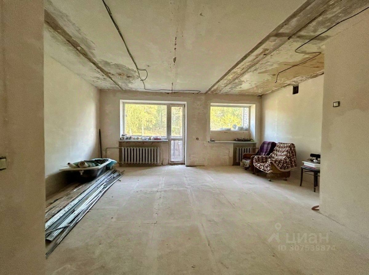 Продажа 2-комн квартиры на вторичном рынке пос. Красный Маяк, 7