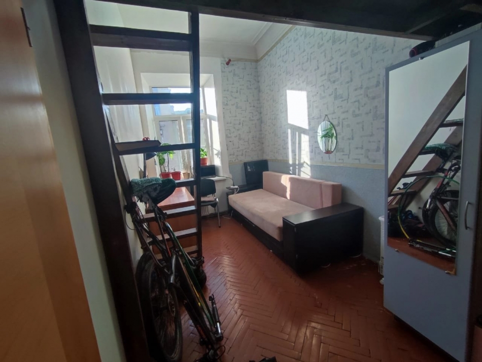 Продажа комнаты Декабристов ул. ,  д. 58