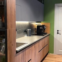 Продажа 2-комн квартиры на вторичном рынке ул Шишкина,  д. 309,  к. 1 стр 1