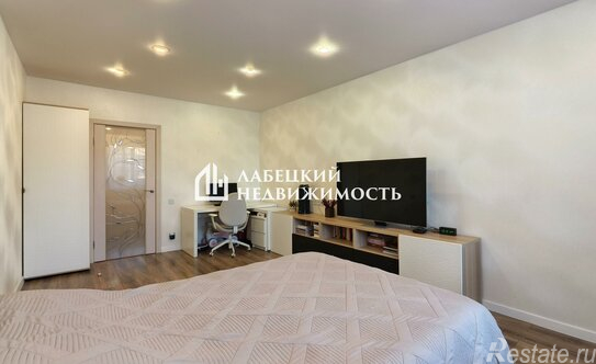 Продажа 3-комн квартиры на вторичном рынке Предпортовый 5-й проезд,  д. 12 к1