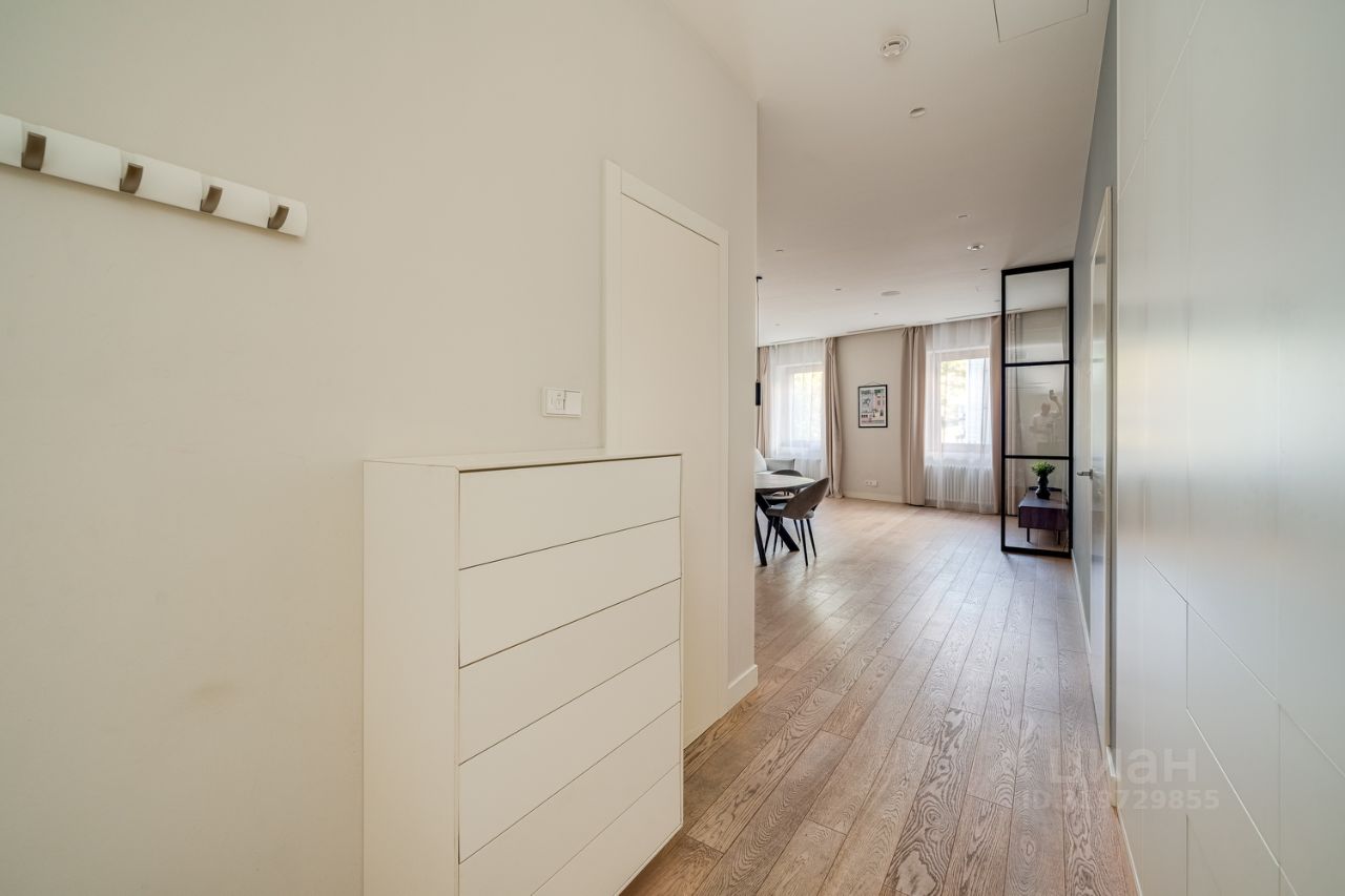 Продажа 4-комн квартиры на вторичном рынке улица Машкова, 13С1