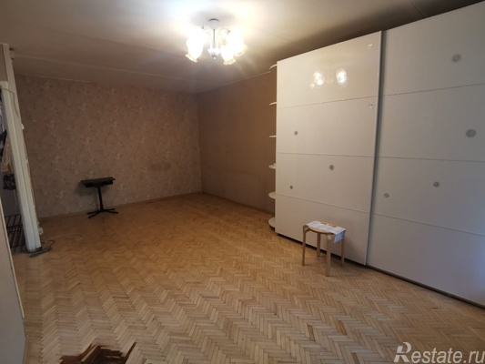 Продажа 1-комн квартиры на вторичном рынке Калибровская ул,  д. 11