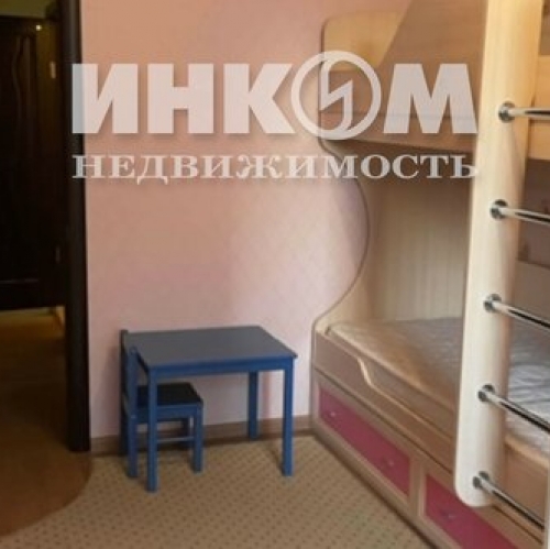 3-комн квартира улица Кошкина,  д. 19 к1