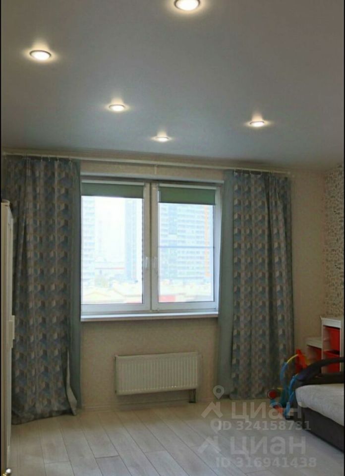 Продажа 2-комн квартиры на вторичном рынке проспект Героев,  д. 18