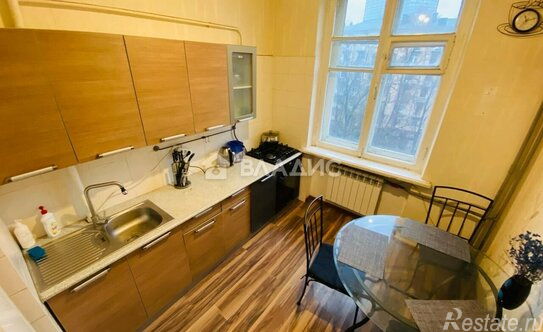 Продажа 3-комн квартиры на вторичном рынке Боткинский 2-й проезд,  д. 6/2