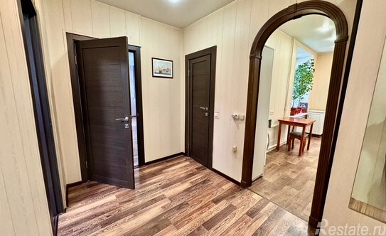 Продажа 3-комн квартиры на вторичном рынке 14-я линия,  д. 97,  к. Д