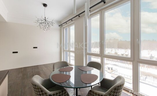 Продажа 2-комн квартиры на вторичном рынке ул Нижне-Каменская,  д. 7,  к. 1