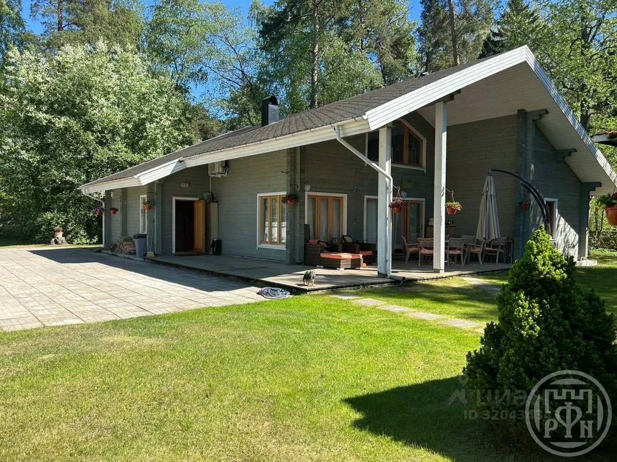 Продажа дома Сестрорецк, Парковая улица, 8А