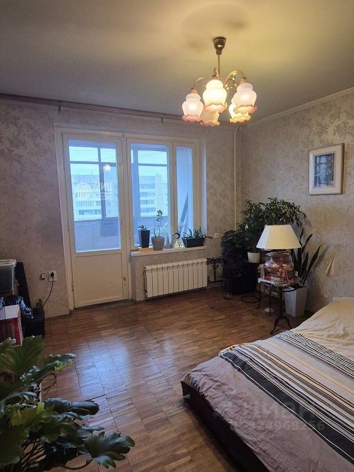 Продажа 1-комн квартиры на вторичном рынке Веерная улица, 46