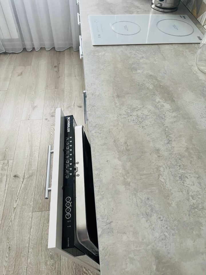 Продажа 1-комн квартиры на вторичном рынке Радужная улица, 16