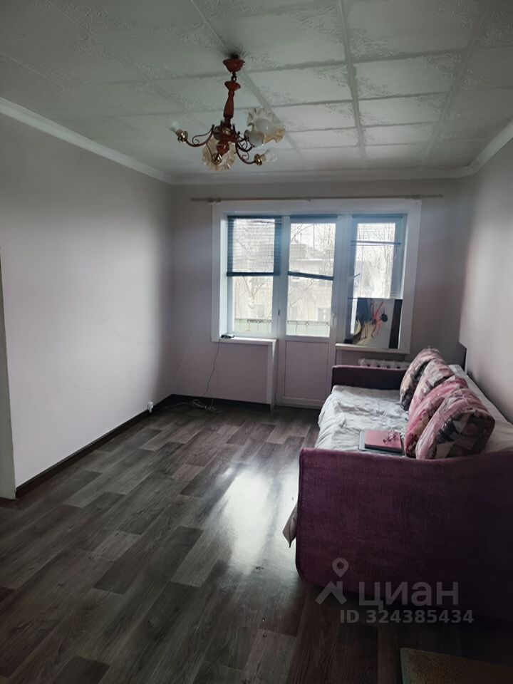 Продажа 1-комн квартиры на вторичном рынке Клин, улица Карла Маркса, 100