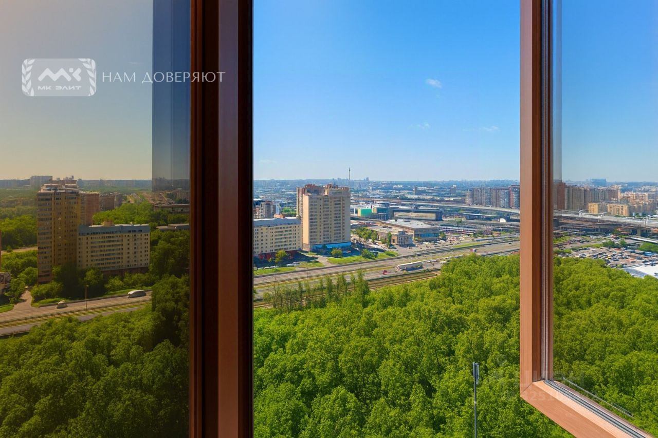 Продажа 3-комн квартиры на вторичном рынке Приморский проспект, 137к2
