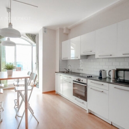 Продажа 1-комн квартиры на вторичном рынке улица Савушкина,  д. 104 с1