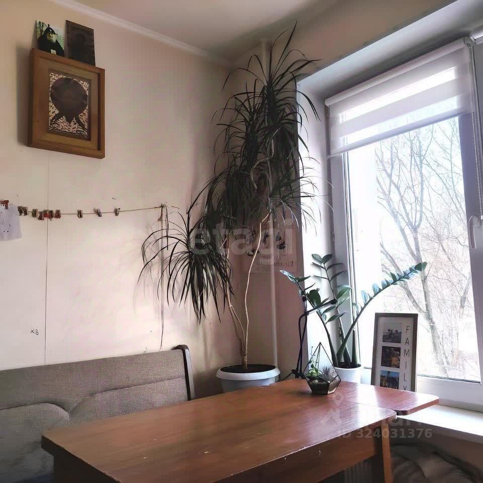 Продажа 2-комн квартиры на вторичном рынке Живописная улица, 17К2