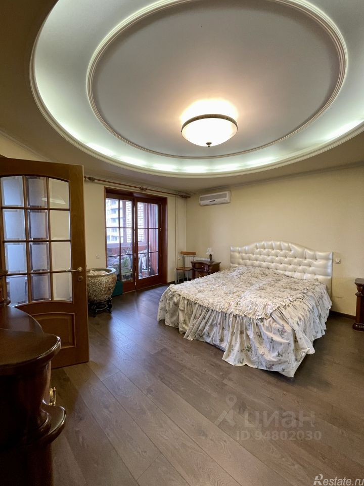 Продажа 4-комн квартиры на вторичном рынке Бакунинская улица,  д. 23/41