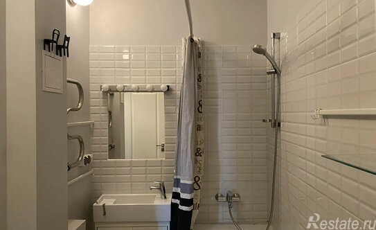 Продажа 3-комн квартиры на вторичном рынке Новгородский пр-кт,  д. 7,  к. 2