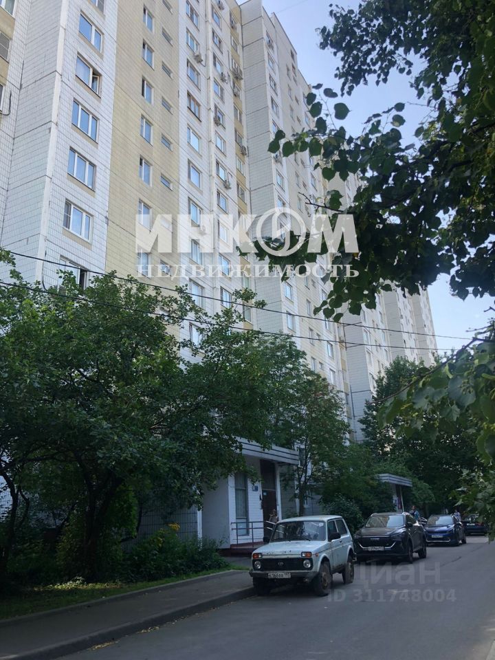 Продажа 3-комн квартиры на вторичном рынке Мичуринский проспект, 31К2