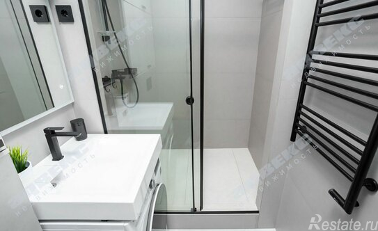 Продажа 1-комн квартиры на вторичном рынке Новоколомяжский пр-кт,  д. 11