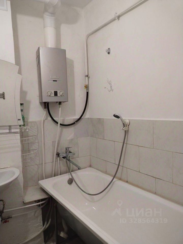 Продажа 2-комн квартиры на вторичном рынке Курляндская улица, 22-24