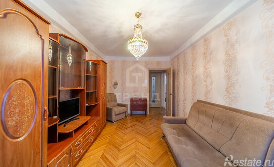 Продажа 2-комн квартиры на вторичном рынке Александровской фермы пр-кт,  д. 1