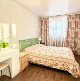 Продажа 3-комн квартиры на вторичном рынке улица Тамбасова,  д. 8 к1