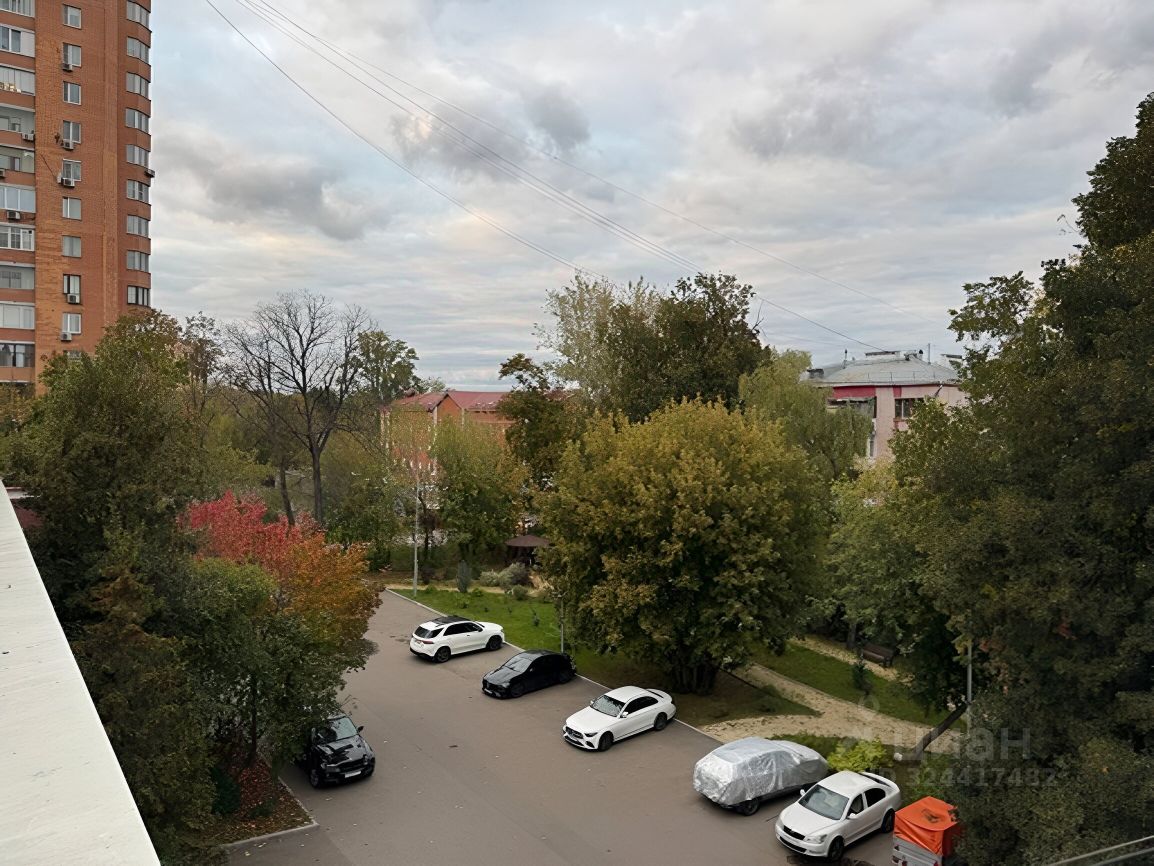 Продажа 1-комн квартиры на вторичном рынке улица Короленко,  д. 5А