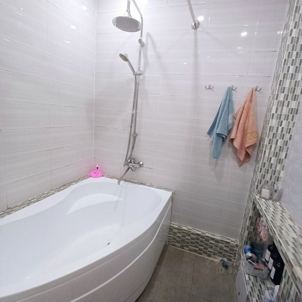 Продажа 3-комн квартиры на вторичном рынке проспект Энгельса, 55