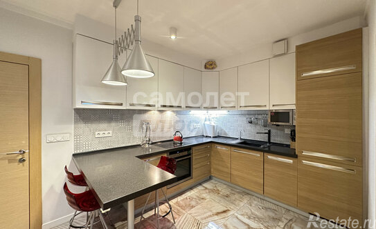 Продажа 2-комн квартиры на вторичном рынке улица Твардовского,  д. 12 к2