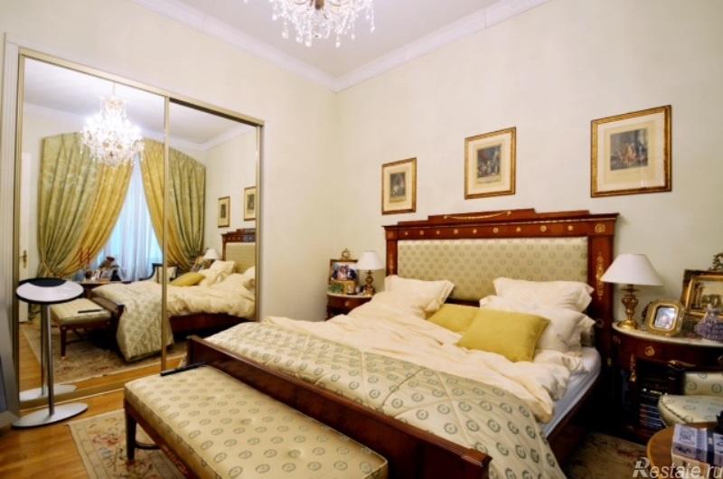 Продажа 4-комн квартиры на вторичном рынке Конюшенная М. ул,  д. 14