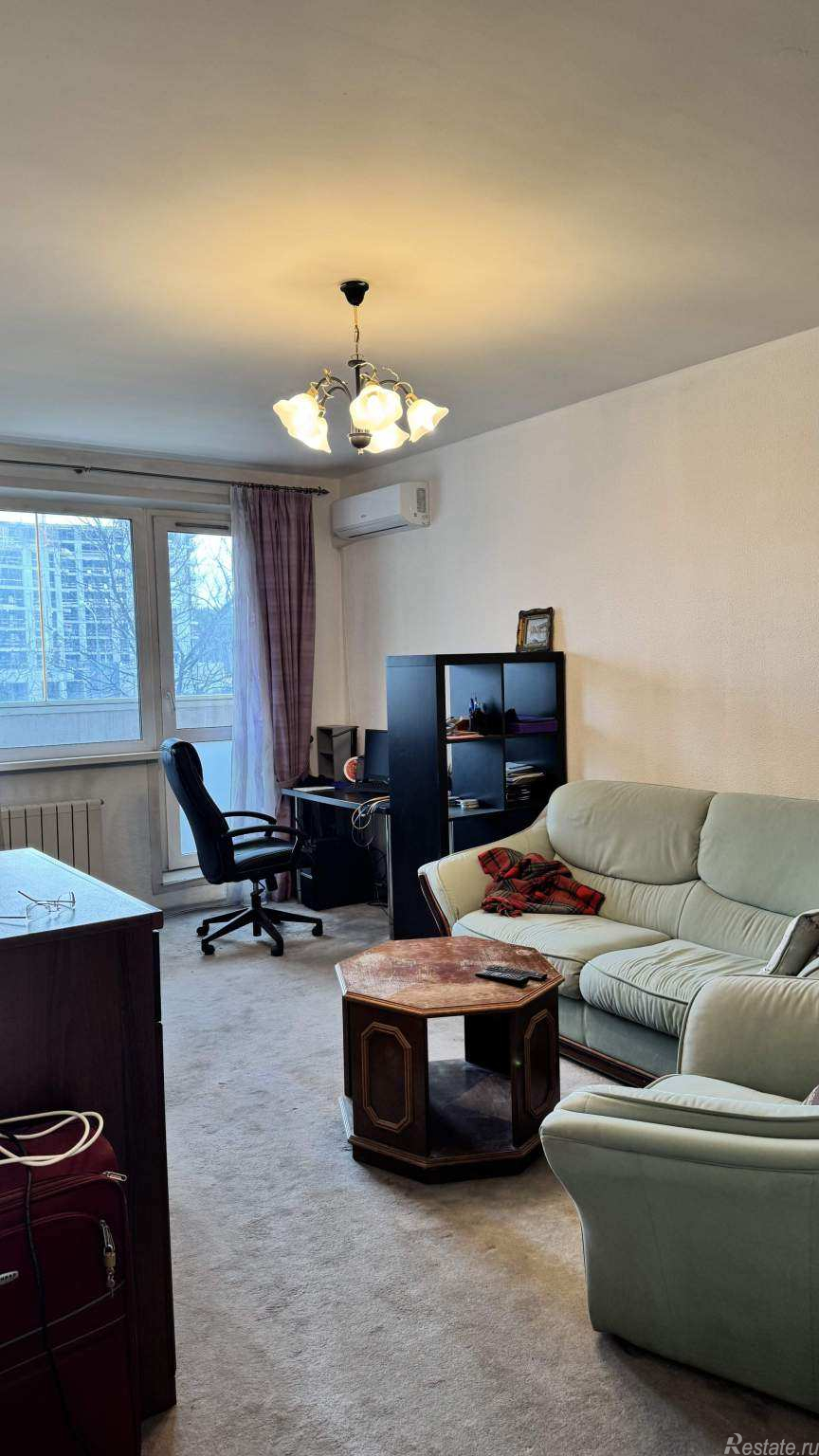 Продажа 2-комн квартиры на вторичном рынке Боровское шоссе,  д. 40