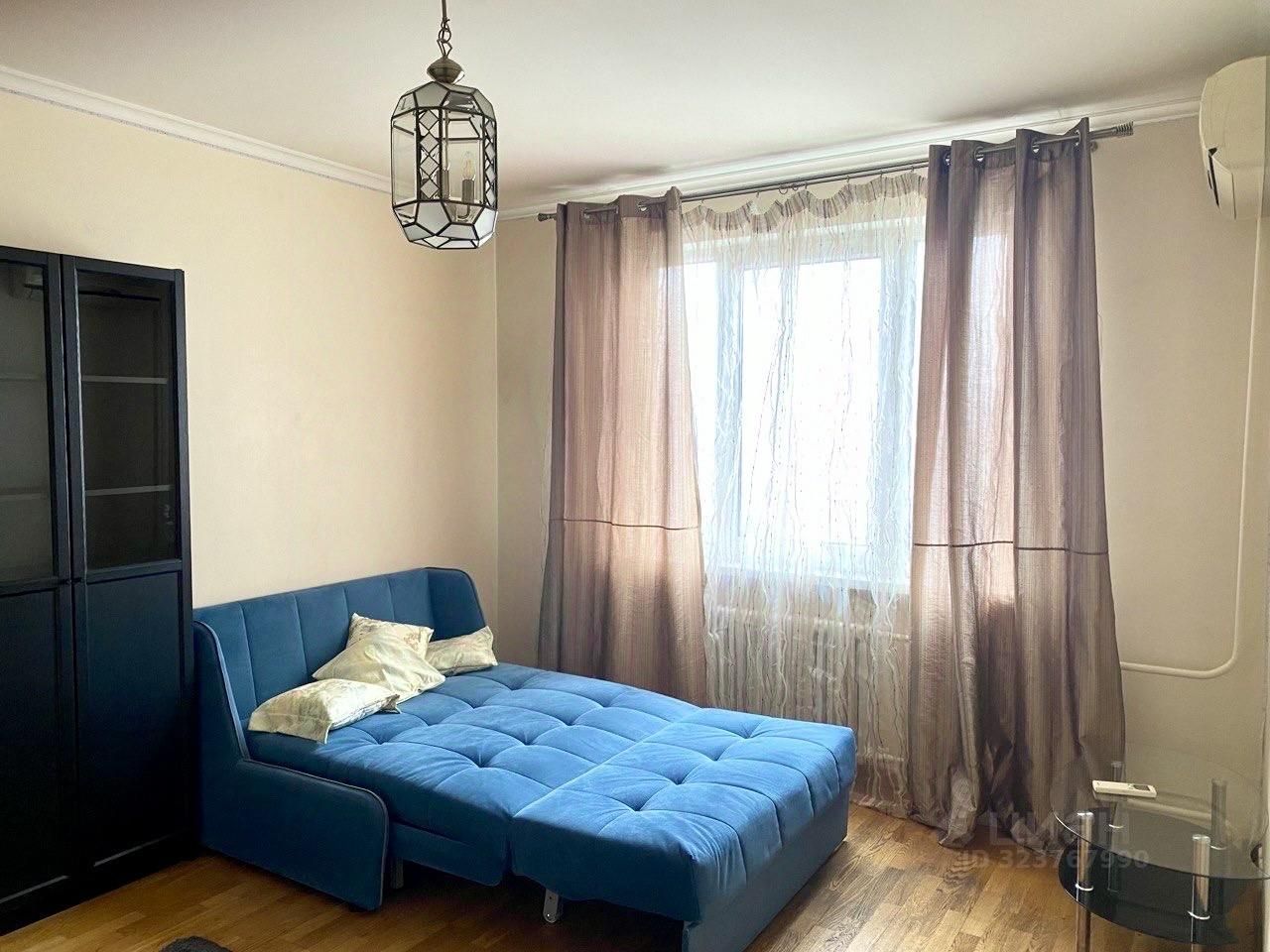 Продажа 2-комн квартиры на вторичном рынке Осенняя улица, 14