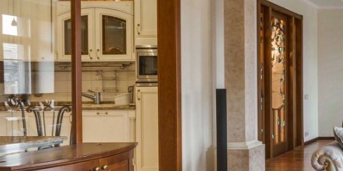 4-комн квартира 13-я Васильевского острова линия, 42