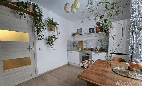 Продажа 2-комн квартиры на вторичном рынке Энергетиков пр-кт,  д. 9 к6