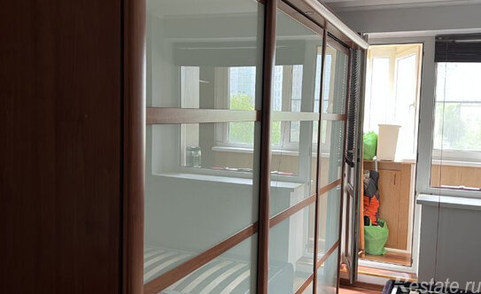 Продажа 1-комн квартиры на вторичном рынке улица Лётчика Ульянина,  д. 2