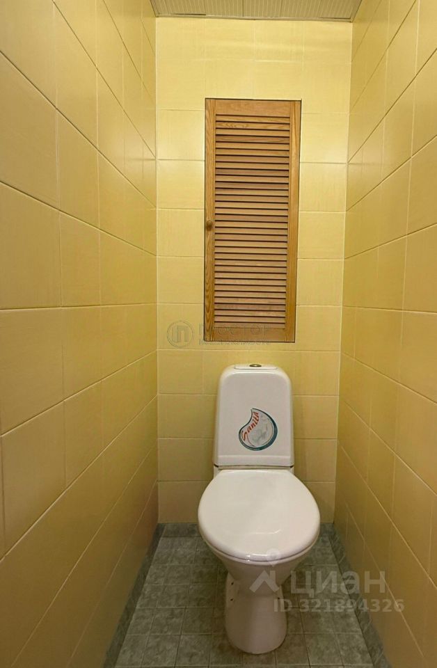 Продажа 2-комн квартиры на вторичном рынке улица Маршала Захарова, 10К2