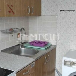 Продажа 1-комн квартиры на вторичном рынке Донецкая улица,  д. 13