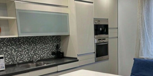 4-комн квартира улица Дунаевского,  д. 7