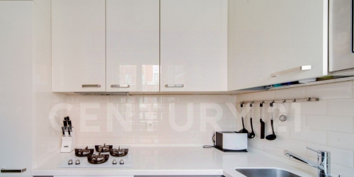 3-комн квартира Предтеченский Б. пер,  д. 29 с1