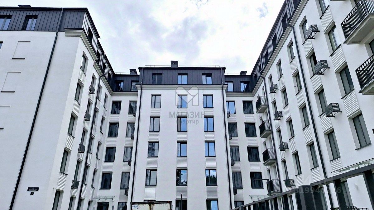 Продажа 2-комн квартиры на вторичном рынке Зеленогорская улица, 3